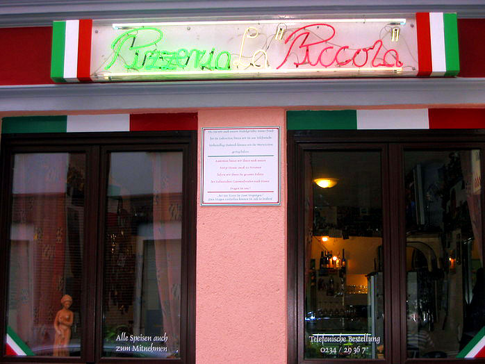 Pizzeria "LaPiccola"